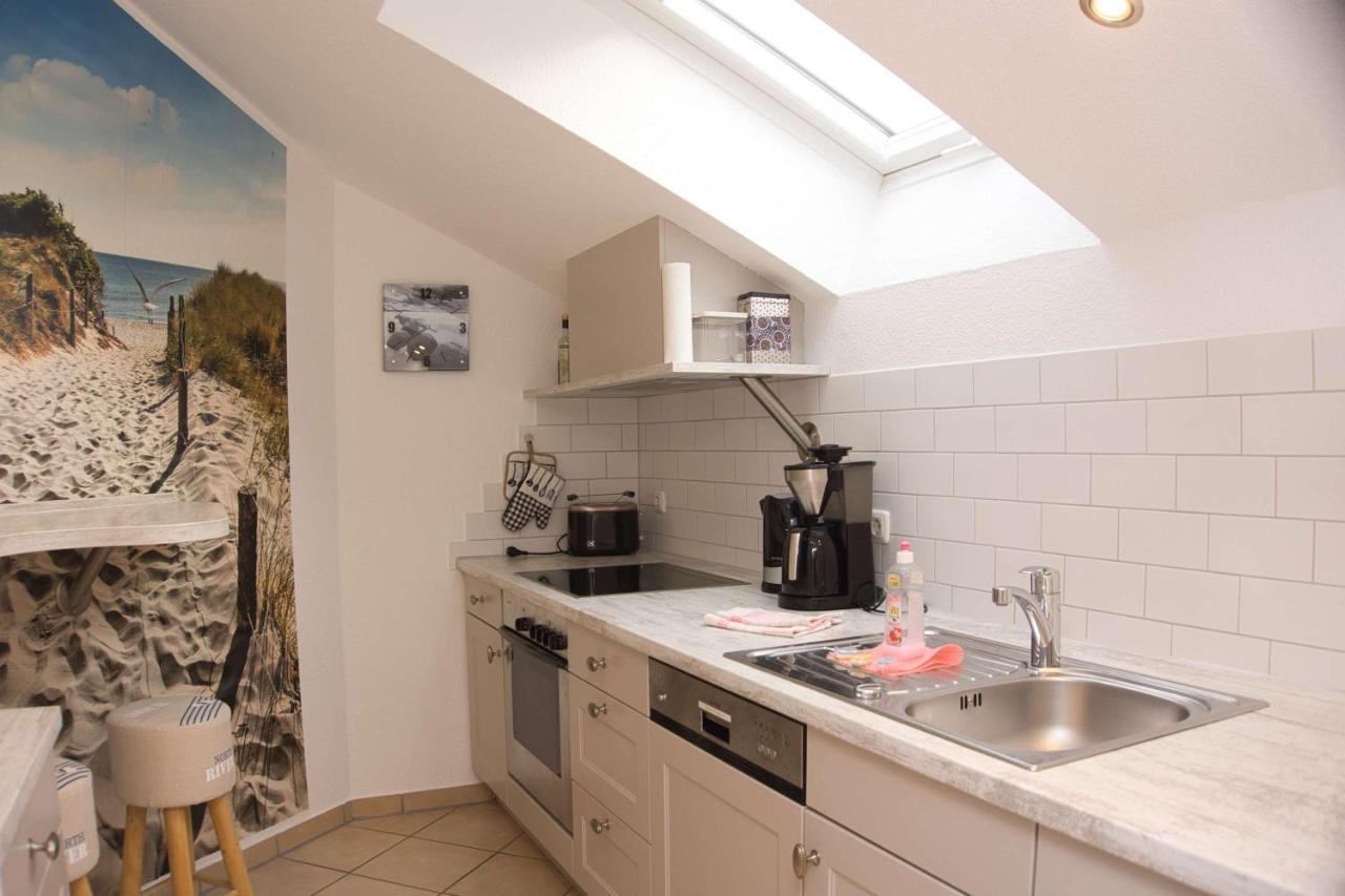 Balkon Mit Traumhaften Meerblick, Gratis Nutzung Vom Ahoi Erlebnisbad Und Sauna In Sellin Duenenhaus Fewo05 Goehren  Buitenkant foto