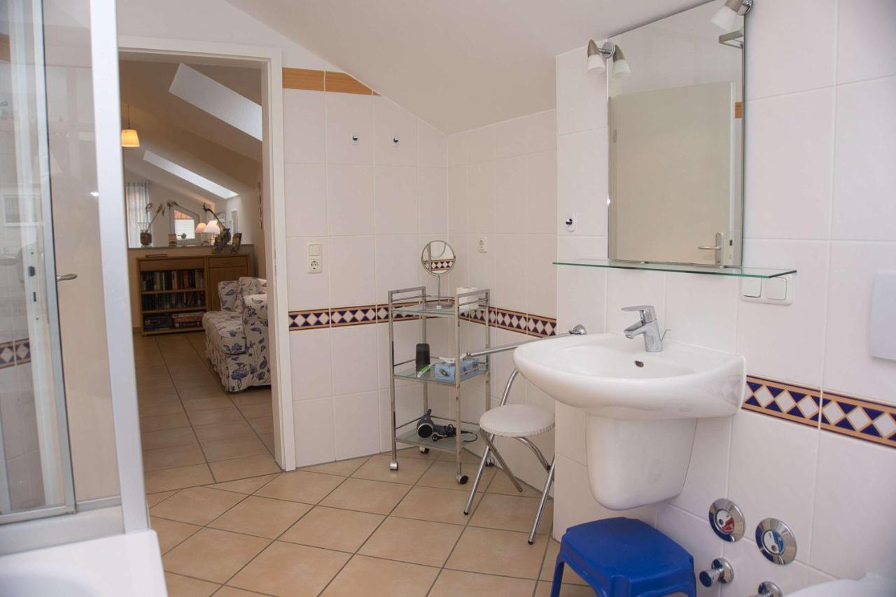 Balkon Mit Traumhaften Meerblick, Gratis Nutzung Vom Ahoi Erlebnisbad Und Sauna In Sellin Duenenhaus Fewo05 Goehren  Buitenkant foto