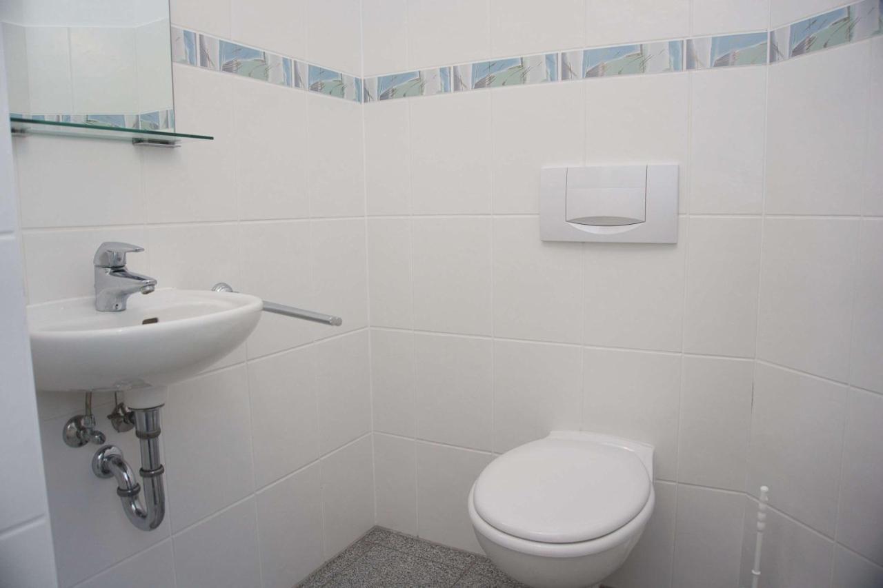 Balkon Mit Traumhaften Meerblick, Gratis Nutzung Vom Ahoi Erlebnisbad Und Sauna In Sellin Duenenhaus Fewo05 Goehren  Buitenkant foto